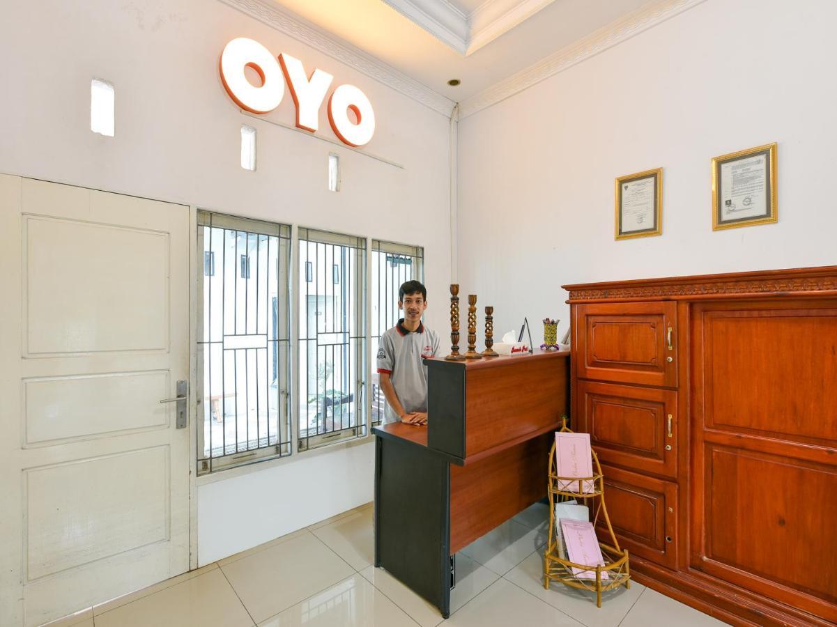 Oyo 1074 Homestay Rumah Puti Painan Eksteriør bilde